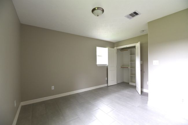 2505 Avenue F, House other with 5 bedrooms, 3 bathrooms and null parking in Nederland TX | Image 18