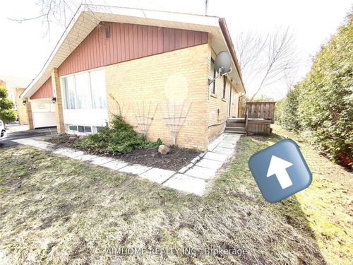 18 Rockport Cres, Richmond Hill, ON, L4C2L6 | Card Image