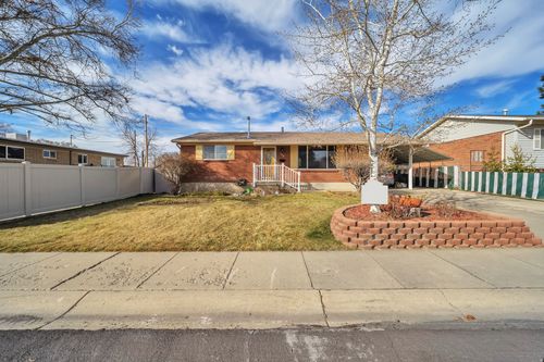 140 W Paula Dr, Sandy, UT, 84070-1446 | Card Image