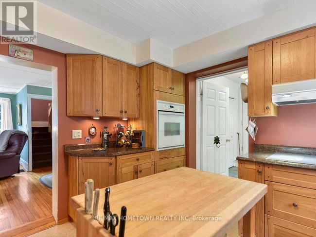 92 Water St E, House other with 2 bedrooms, 3 bathrooms and 2 parking in Brockville ON | Image 18