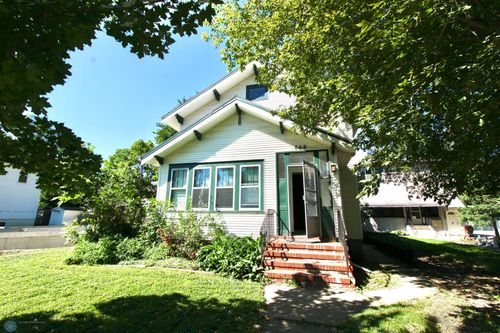808 7th St N, Fargo, ND, 58102-3669 | Card Image
