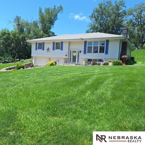 550 S 126th St, Omaha, NE, 68154-2308 | Card Image