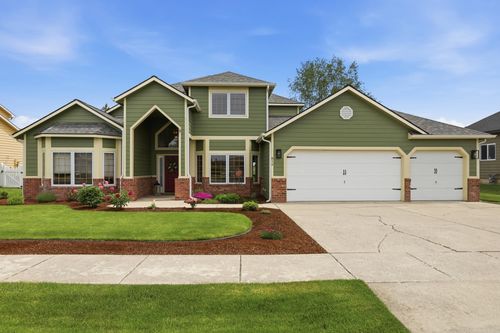 814 N High Desert Dr, Deer Park, WA, 99006-9054 | Card Image