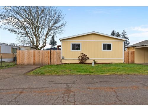 82-9874 Golf Club Rd Se, Stayton, OR, 97383-1290 | Card Image