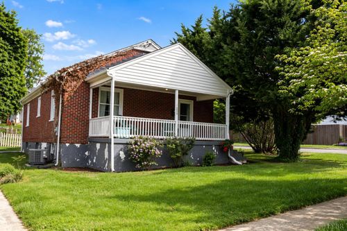 200 Warren Ave, Lynchburg, VA, 24501-3632 | Card Image