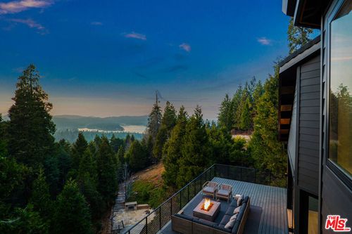 654 S Cumberland Dr, Lake Arrowhead, CA, 92352 | Card Image