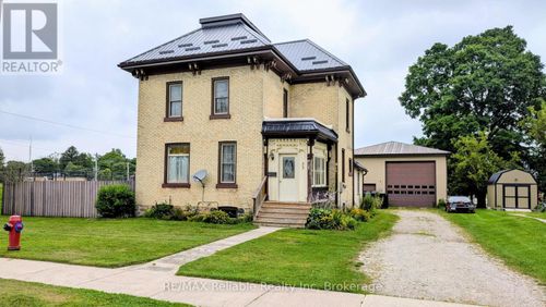 33 Princess Street E, Central Huron (Clinton), ON, N0M1L0 | Card Image