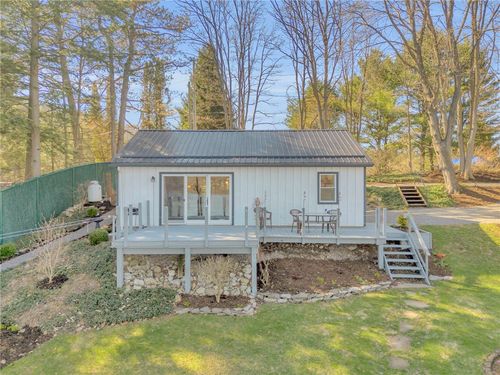 142 Locust Ln, Richfield Springs, NY, 13439-4842 | Card Image