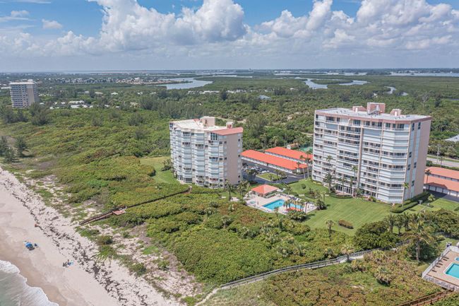 PH6 - 3870 N Highway A1a, Condo with 2 bedrooms, 2 bathrooms and null parking in Hutchinson Island FL | Image 63