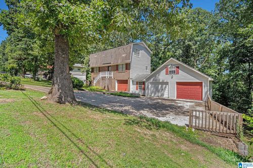 2323 Spencer Ln, Center Point, AL, 35215-4003 | Card Image