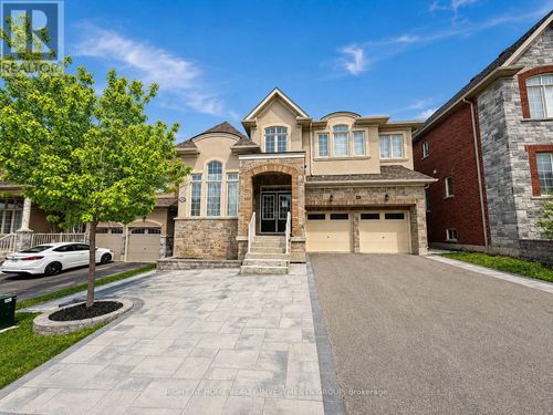 b-30 Blazing Star Street, East Gwillimbury (Queensville), ON, L0G1R0 | Card Image