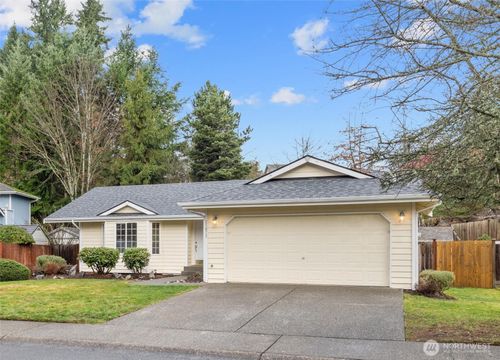 25873 175th Pl Se, Covington, WA, 98042-8320 | Card Image