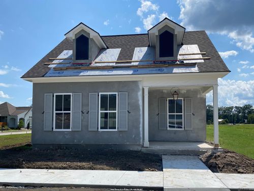 205 Queens Way, Thibodaux, LA, 70301 | Card Image