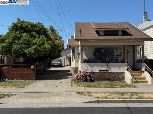 3208 Washington St, Alameda, CA, 94501-5538 | Card Image