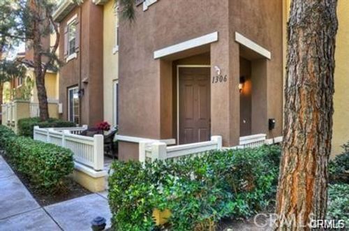1306 Timberwood, Irvine, CA, 92620-0293 | Card Image