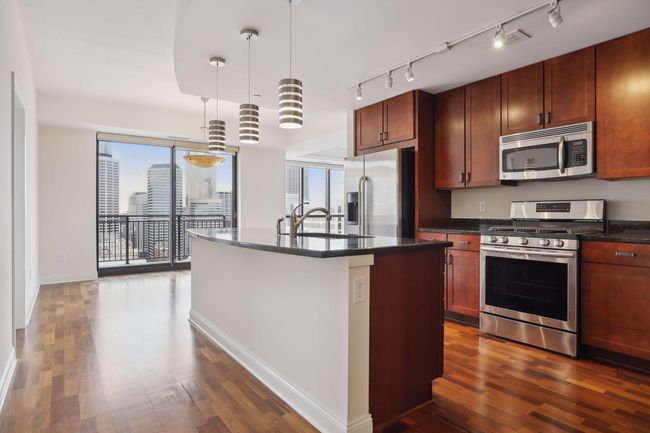 UNIT-2906 - 100 3 Rd Ave S, Condo with 1 bedrooms, 2 bathrooms and null parking in Minneapolis MN | Image 4