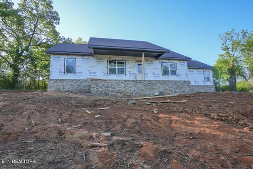 842 Pinebrooke Dr, Maryville, TN, 37801-1020 | Card Image