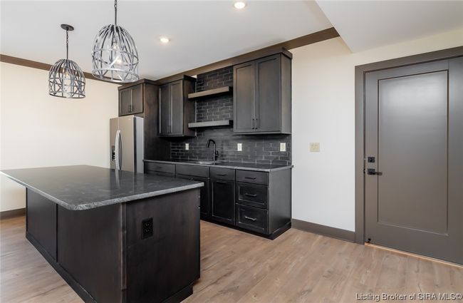 5560 Old Vincennes Rd, Home with 4 bedrooms, 4 bathrooms and null parking in Floyds Knobs IN | Image 81