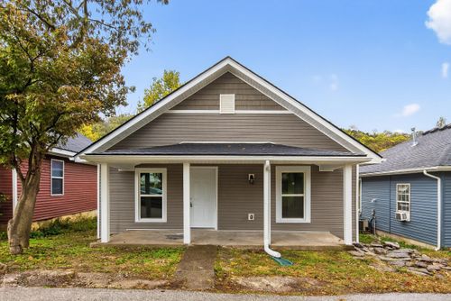 903 Grant St, Frankfort, KY, 40601-1316 | Card Image