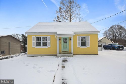 1023 Grandview Ave, SYKESVILLE, MD, 21784-7905 | Card Image