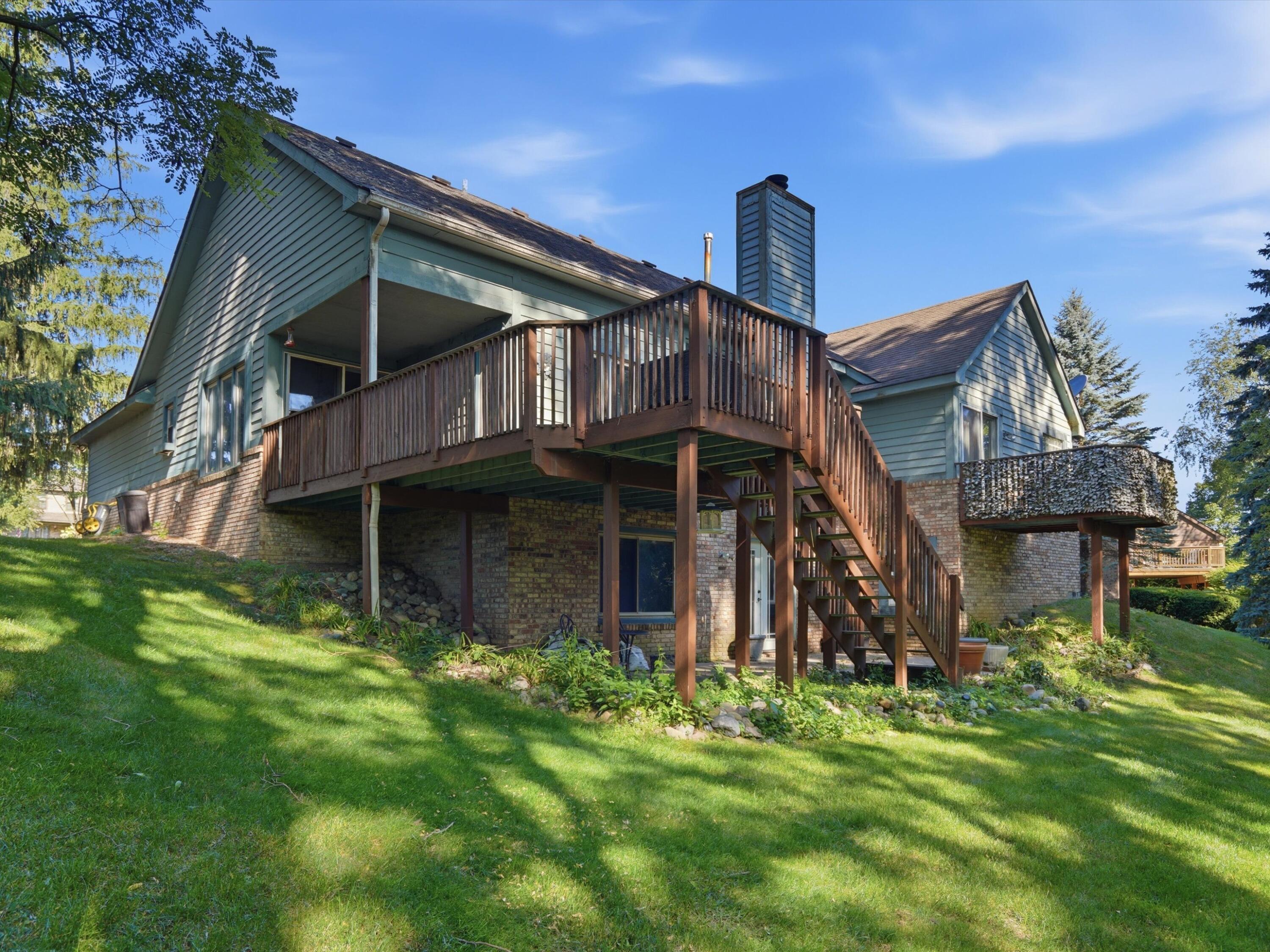 Residential in Commerce Twp 2