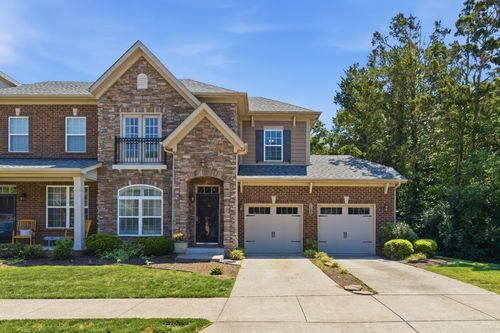 2106 Traemoor Village Ct, Nashville, TN, 37209-5059 | Card Image