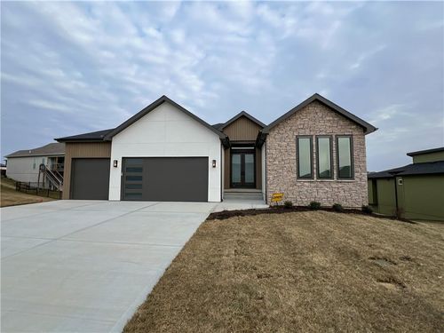 8203 Nw 89th Ter, Kansas City, MO, 64153-1930 | Card Image