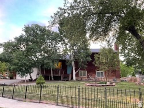 9905 N Meadow Dr, Cedar Hills, UT, 84062-9434 | Card Image