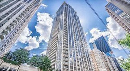 4212-761 Bay St, Toronto, ON, M5G2R2 | Card Image