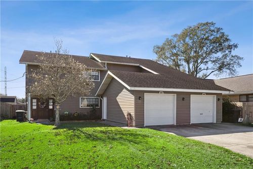 107 Shirley St, Belle Chasse, LA, 70037-1237 | Card Image