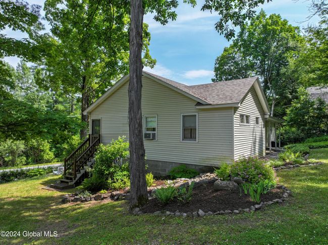 8 Sunrise Ct, House other with 3 bedrooms, 2 bathrooms and 6 parking in Silver Bay NY | Image 30