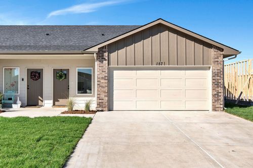 230 & 232 N Mendocino St, Goddard, KS, 67052 | Card Image