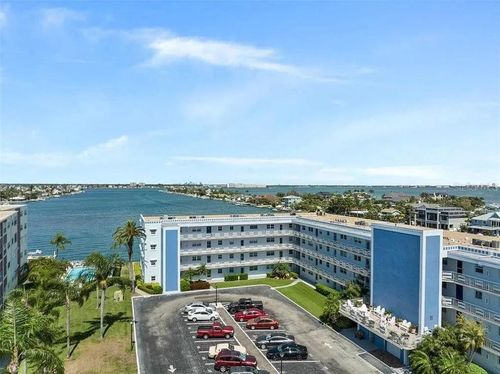 apt-104-5555 Gulf Blvd, ST PETE BEACH, FL, 33706-2329 | Card Image