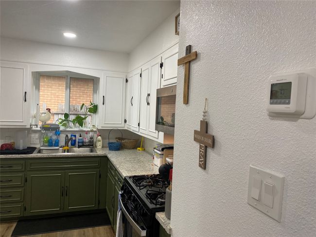 302 Meadow Dr, House other with 2 bedrooms, 1 bathrooms and null parking in Gainesville TX | Image 15
