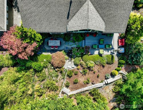 24132 Ne 131st Terrace, Redmond, WA, 98053 | Card Image