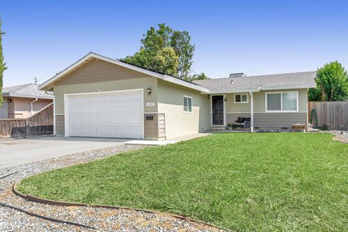 143 W Woodland Avenue, Woodland, CA, 95695 | Card Image