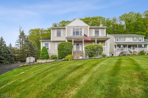 1 Spinnaker Way, Lake Hopatcong, NJ, 07849-2200 | Card Image