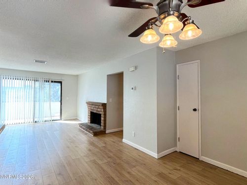 2124 Roundhouse Rd, Sparks, NV, 89431-4223 | Card Image