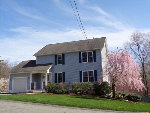 128 West Rd, Cumberland, RI, 02864-4403 | Card Image