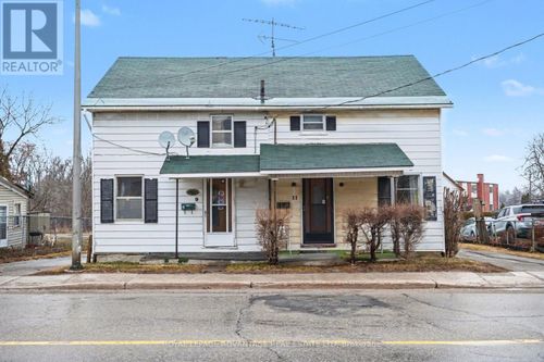 9 -11 Jasper Ave, Smiths Falls, ON, K7A4B7 | Card Image