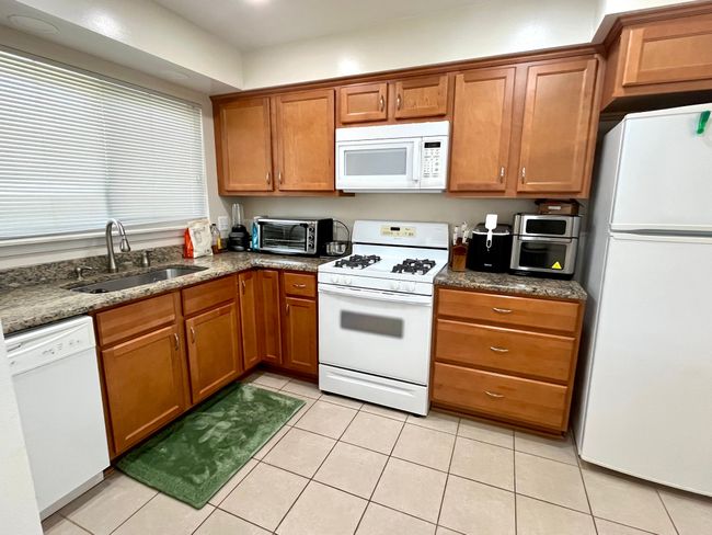 31015 Dorais St, House other with 3 bedrooms, 2 bathrooms and null parking in Livonia MI | Image 8