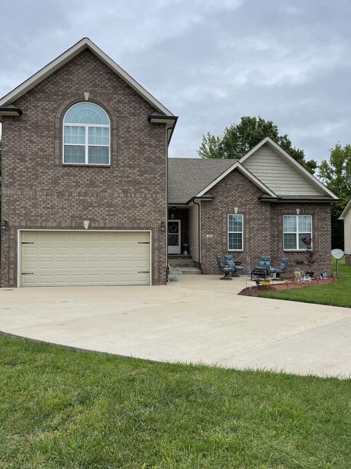 380 Preakness Cir, Pleasant View, TN, 37146-8225 | Card Image