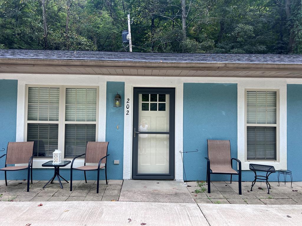 Cherry Brook Dr, Wheeling, WV 26003
