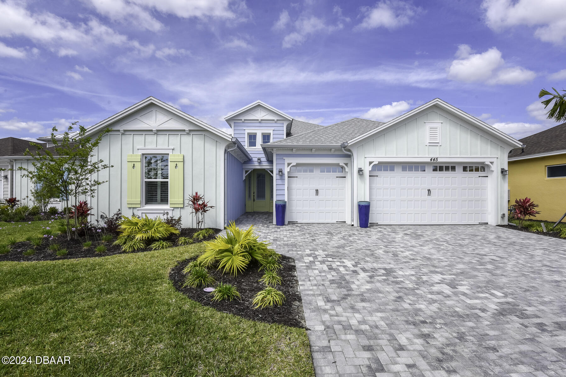 Tropics Ave, Daytona Beach, FL 32124