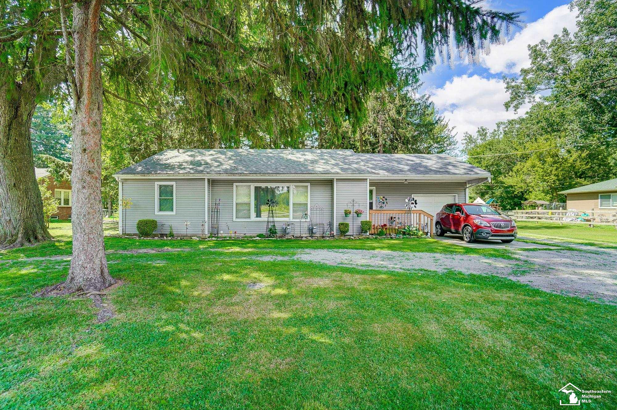 Sterns Rd, Temperance, MI 48182