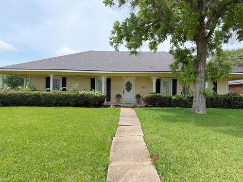 401 Post Oak St, Bossier City, LA, 71111-2221 | Card Image