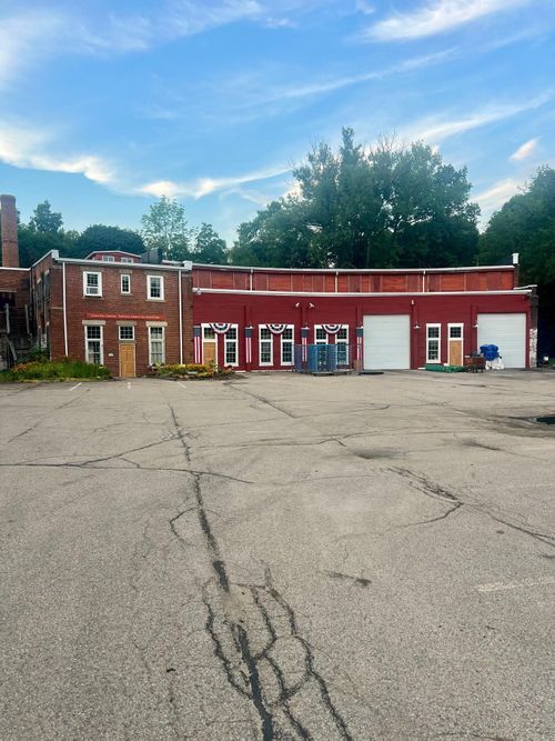 1-75 Oak St, Dover, NH, 03820-2828 | Card Image