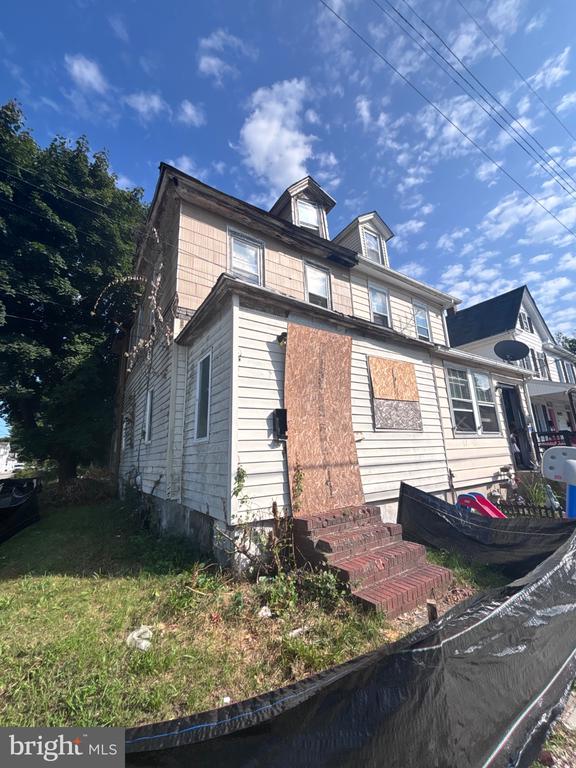 Residential in PENNS GROVE