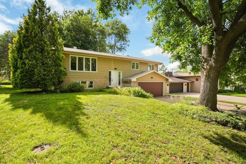 4018 Shamrock Dr Ne, Saint Anthony, MN, 55421-4347 | Card Image