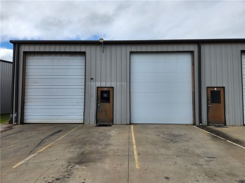 a56-1711 Ford Ave, Springdale, AR, 72764-4716 | Card Image